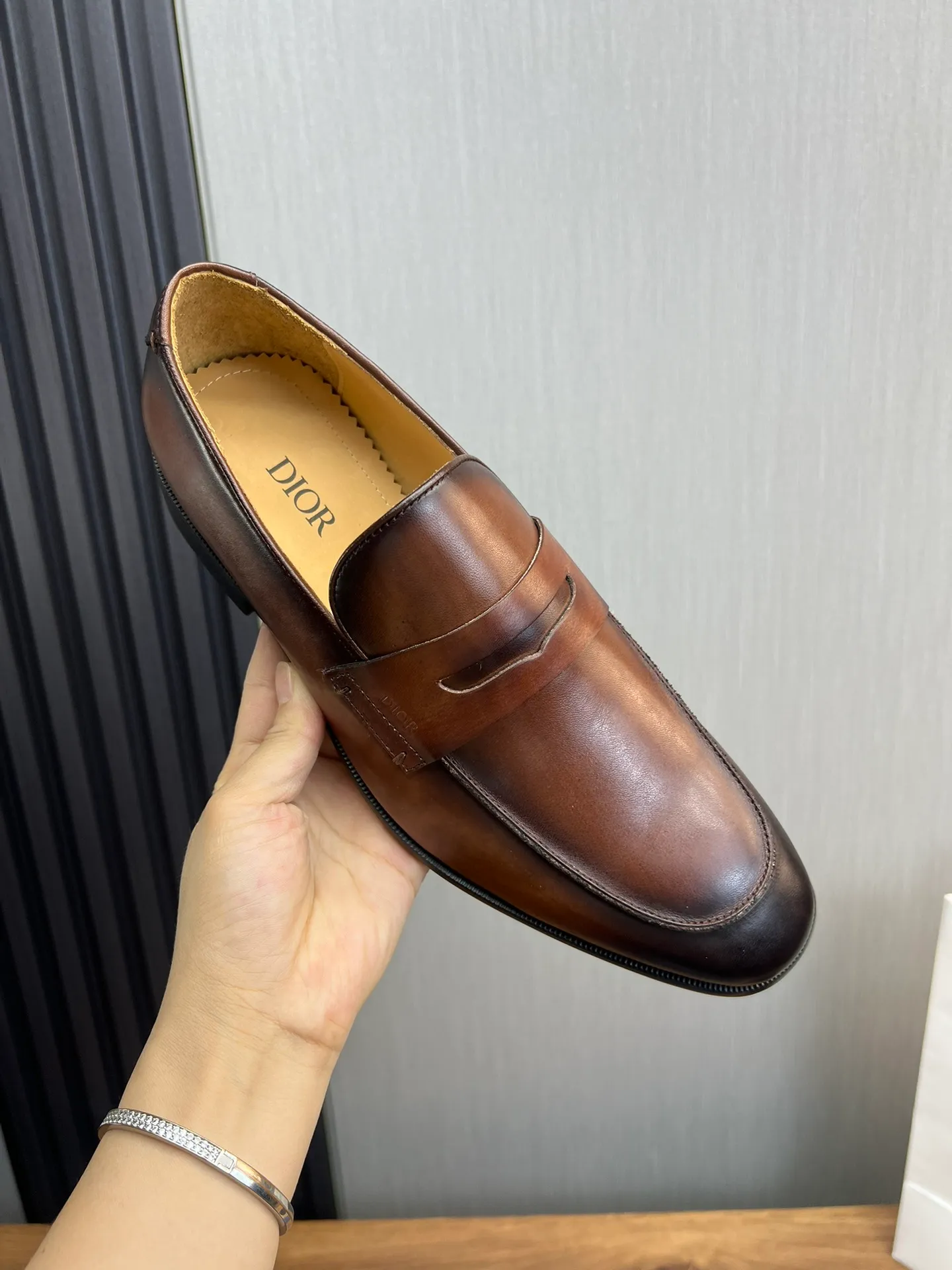 Men's men's shoes 💰540💰 Dior men's business casual leather shoes 👞all made of imported original brand leather, just to create a more comfortable wearing experience, upper: original cowhide ➕ imported cowhide lining, original non-slip and wear-resistant rubber outsole ✔️36-45 (45 non-returnable)